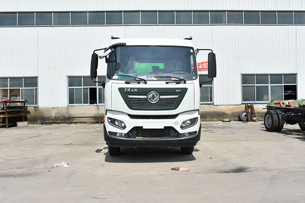 三利吸泥吸水滚扫式洗地车